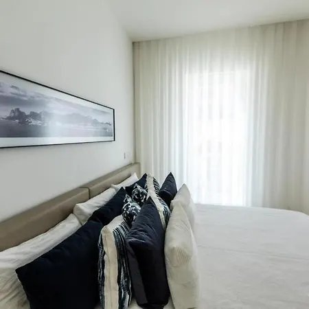Superb Modern And Unique Liberdade Appartement *